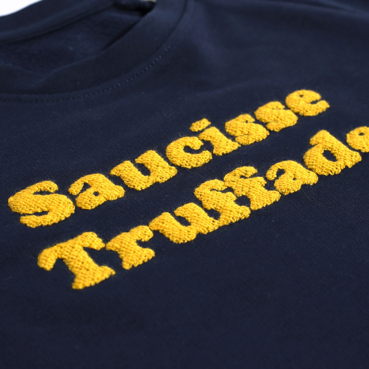 Saucisse Truffade - Sweat enfant marine avec broderie jaune