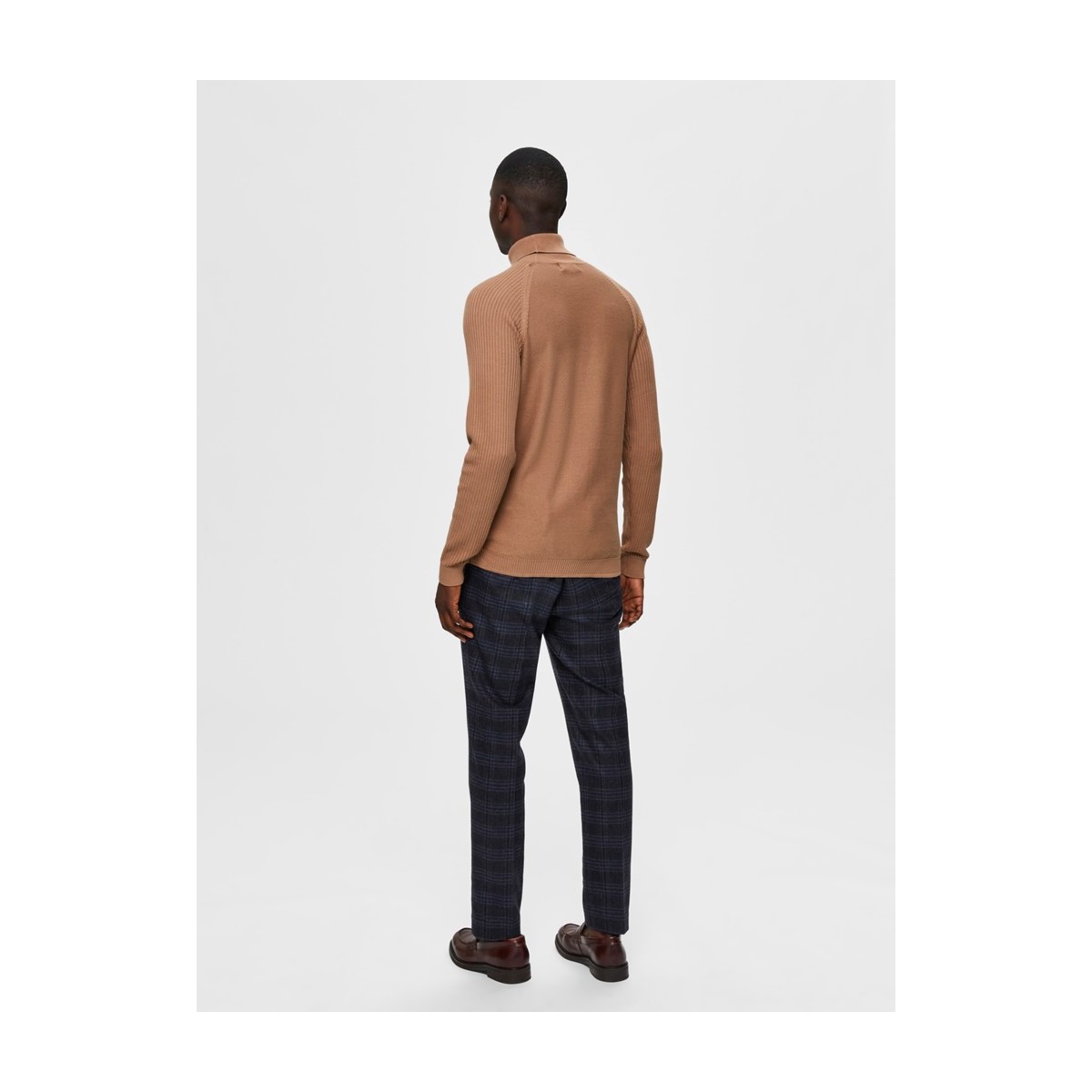 Selected - Pull marron col roulé