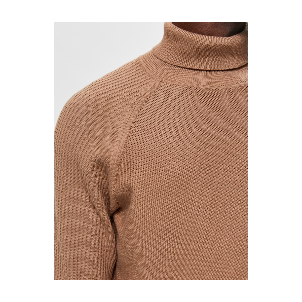 Selected - Pull marron col roulé