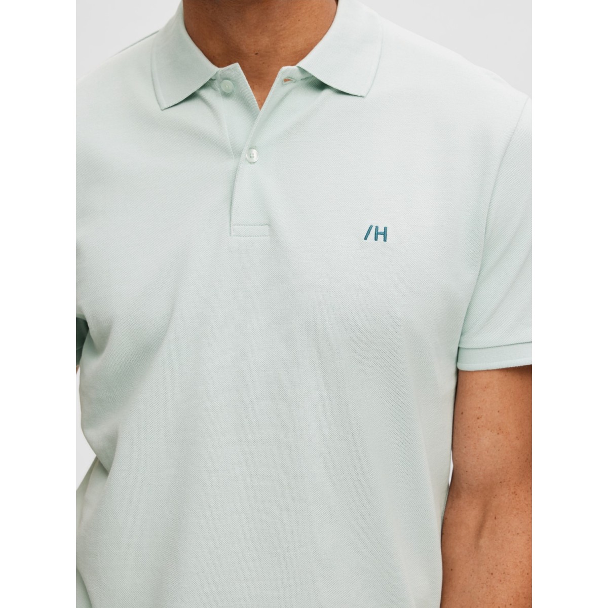 Selected - Polo bordeaux avec broderie jaune