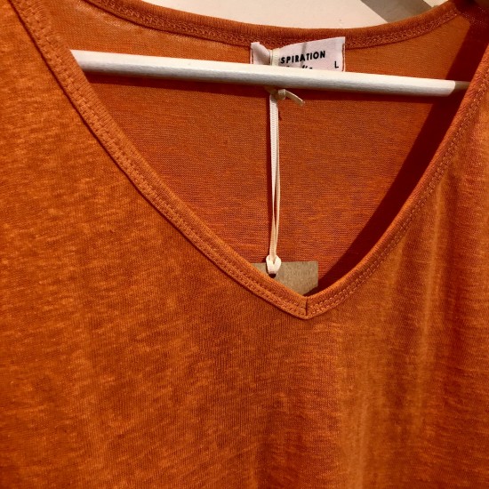 T-shirt femme orange col V