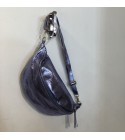 Sac banane XL en cuir métallisé lila