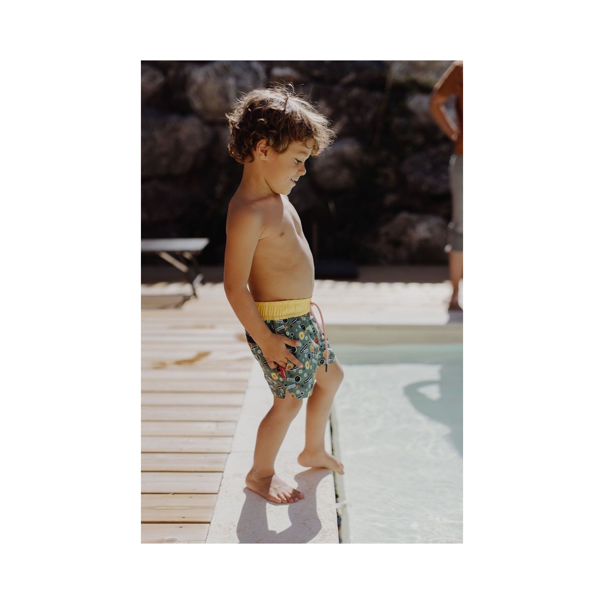 Hello Hossy - Short de bain kaki et jaune à motifs