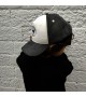 Poule Party - Casquette en velours gris et blanc