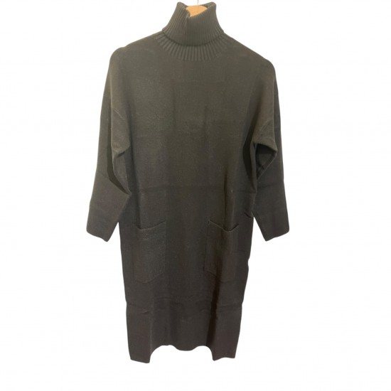 Robe pull col roulé noire