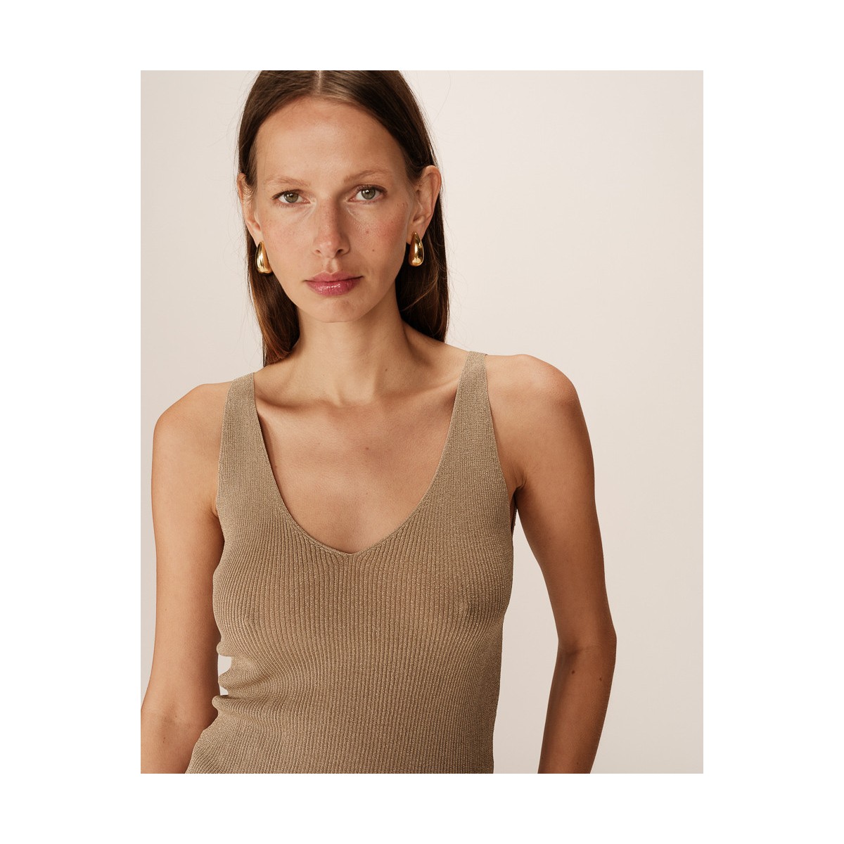 Grace et Mila - Débardeur en maille fine taupe à paillettes