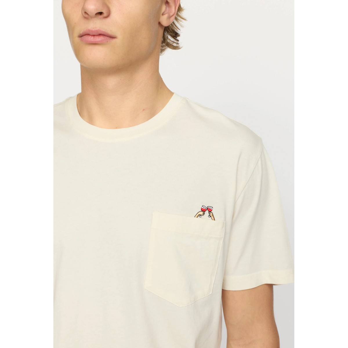 Révolution - T-Shirt écru avec poche et broderie