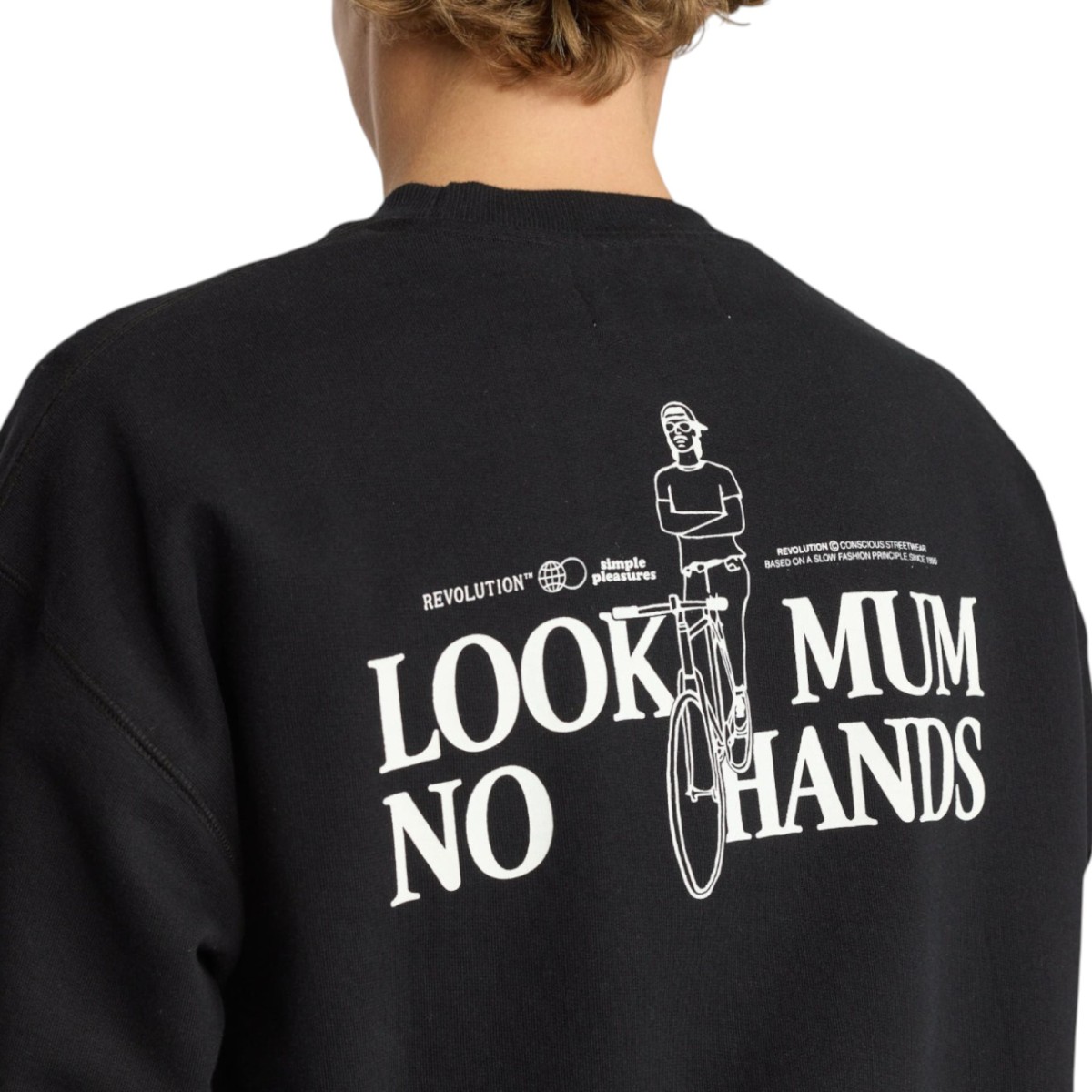 Révolution - Sweat noir look mum no hands