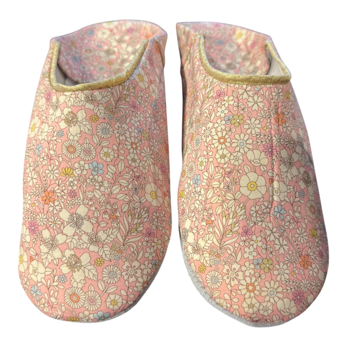 Souk Souk | Babouches roses pales à fleurs